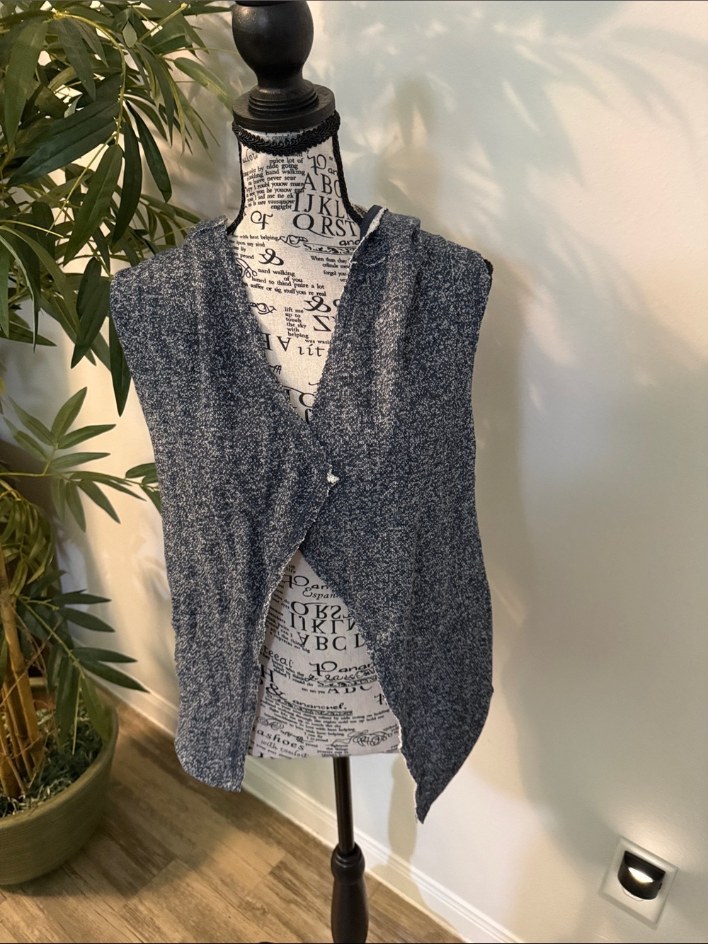 Open-Front Sleeveless Knit Vest - Navy Heather